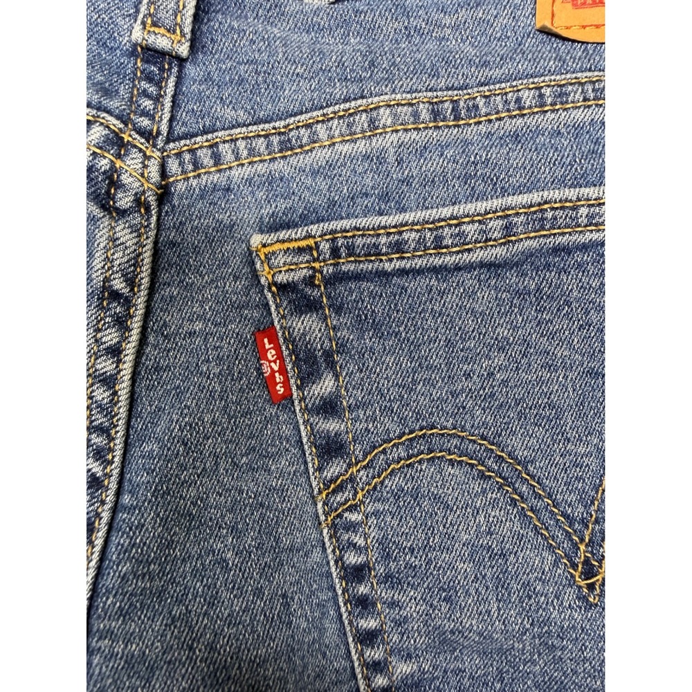 Levis Wedgie Straight High Rise Blue Jeans Medium Wash Button Fly 30x28 - Picture 4 of 9